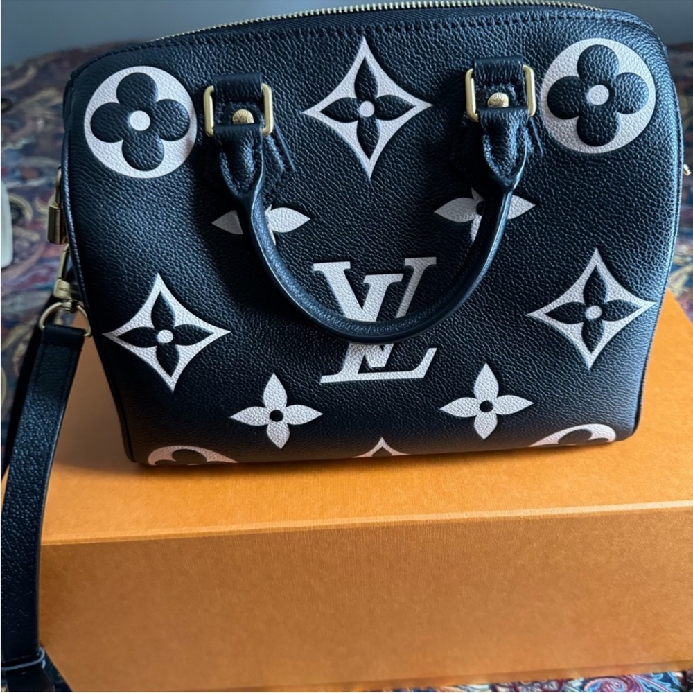 Louis Vuitton Black and White Speedy Bandouliere 25